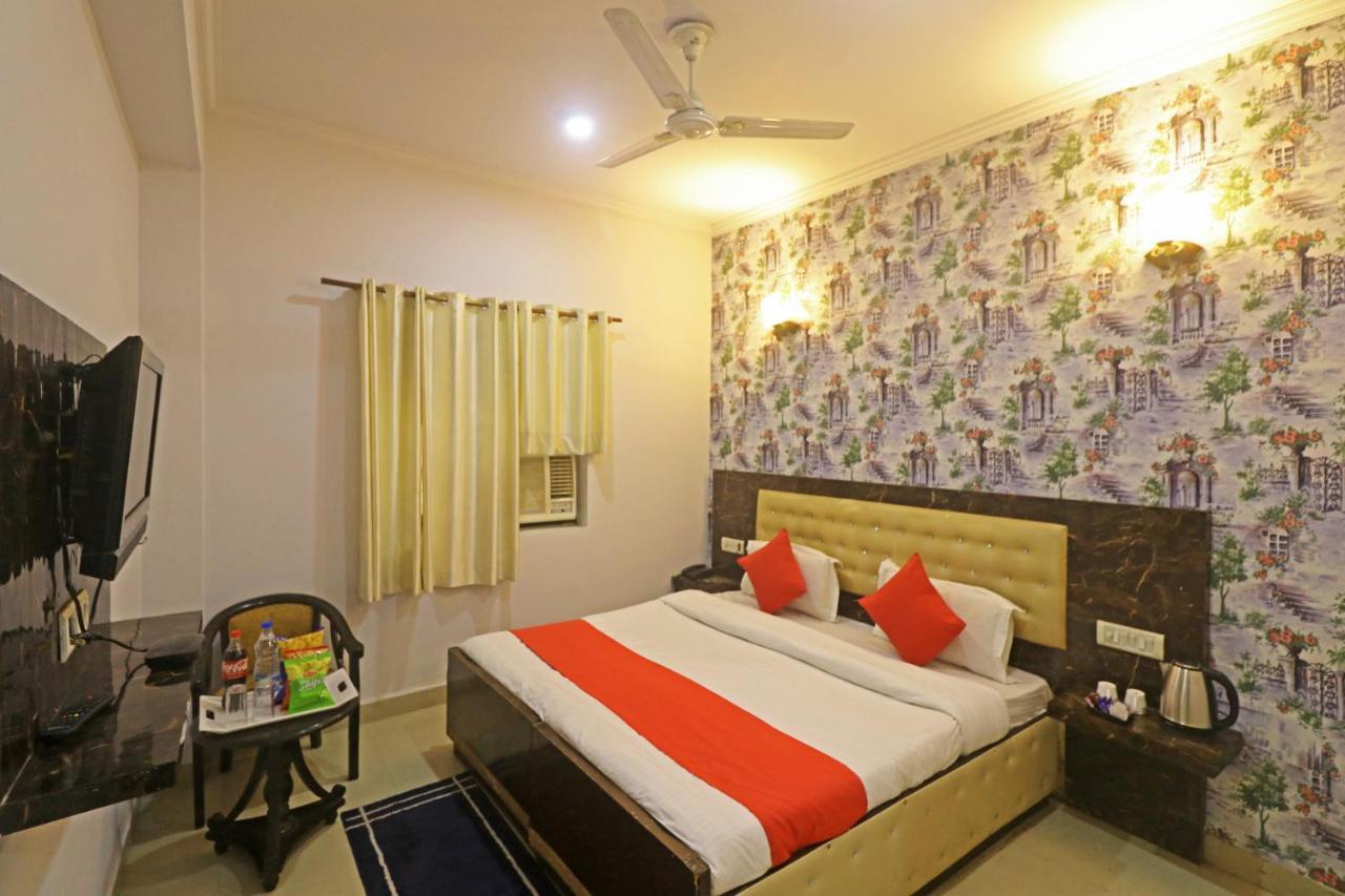 Airport Samara Inn New Delhi Exterior foto